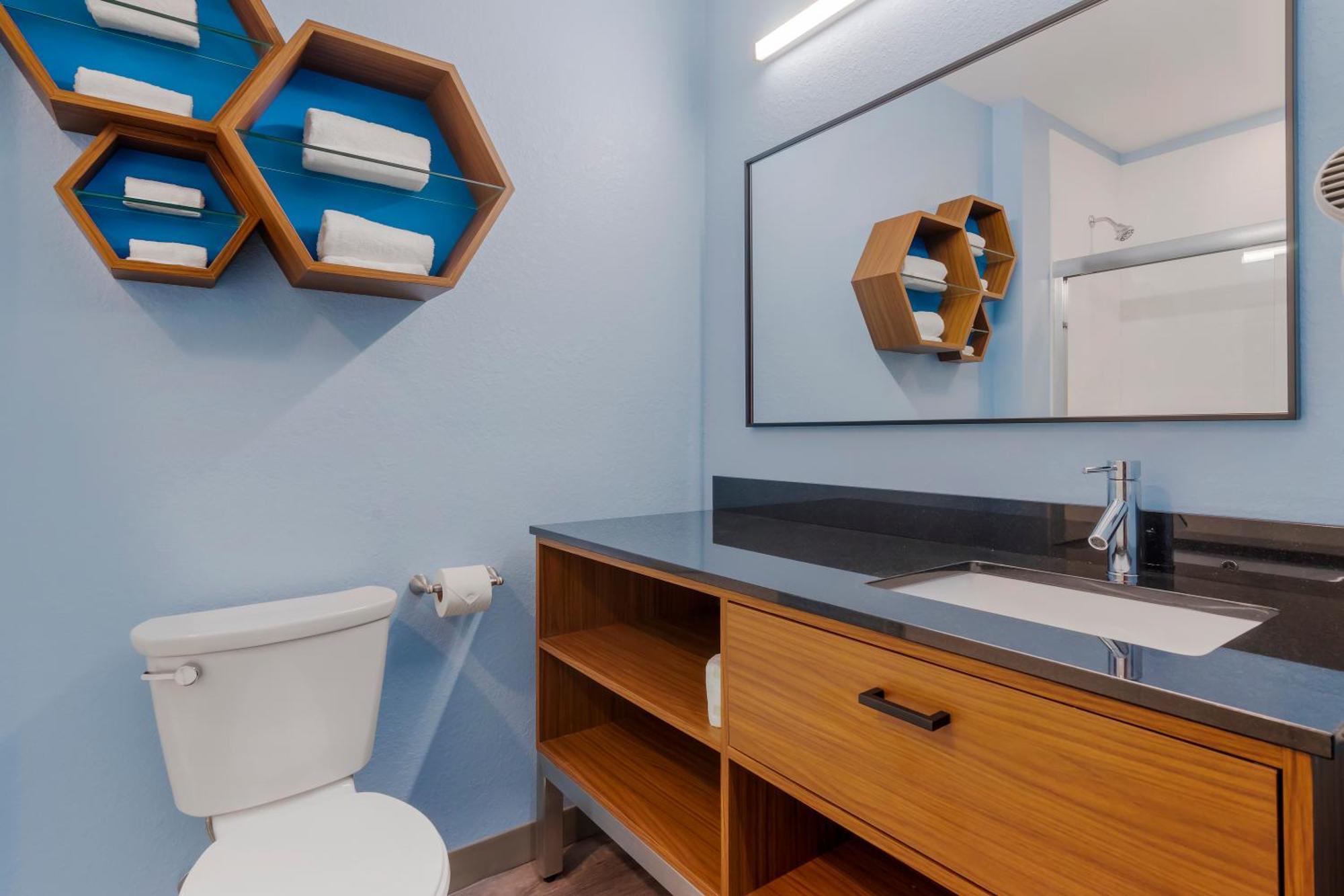 Hometowne Studios By Red Roof Tampa - Airport West Chase Extérieur photo