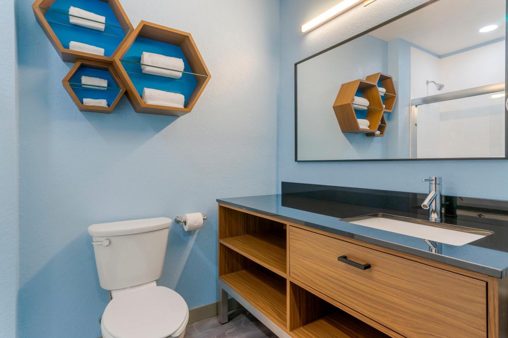 Hometowne Studios By Red Roof Tampa - Airport West Chase Extérieur photo